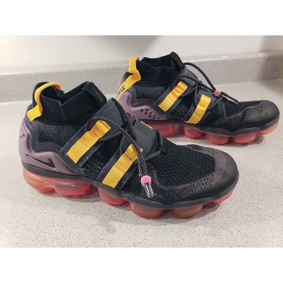 Nike Air Vapormax Flyknit Men's 10 Utility Black Gridiron Pink Blast AH6834 006 - Picture 2 of 12